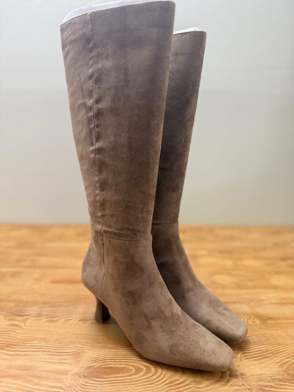 Anne Klein Perfektion Knee-High Size 8.5M - 1286